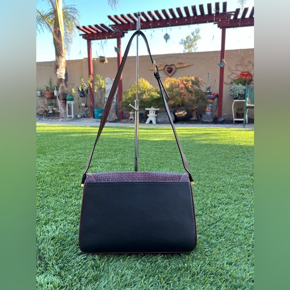 BALLY Vintage Leather Shoulder Bag EUC - Picture 16 of 17